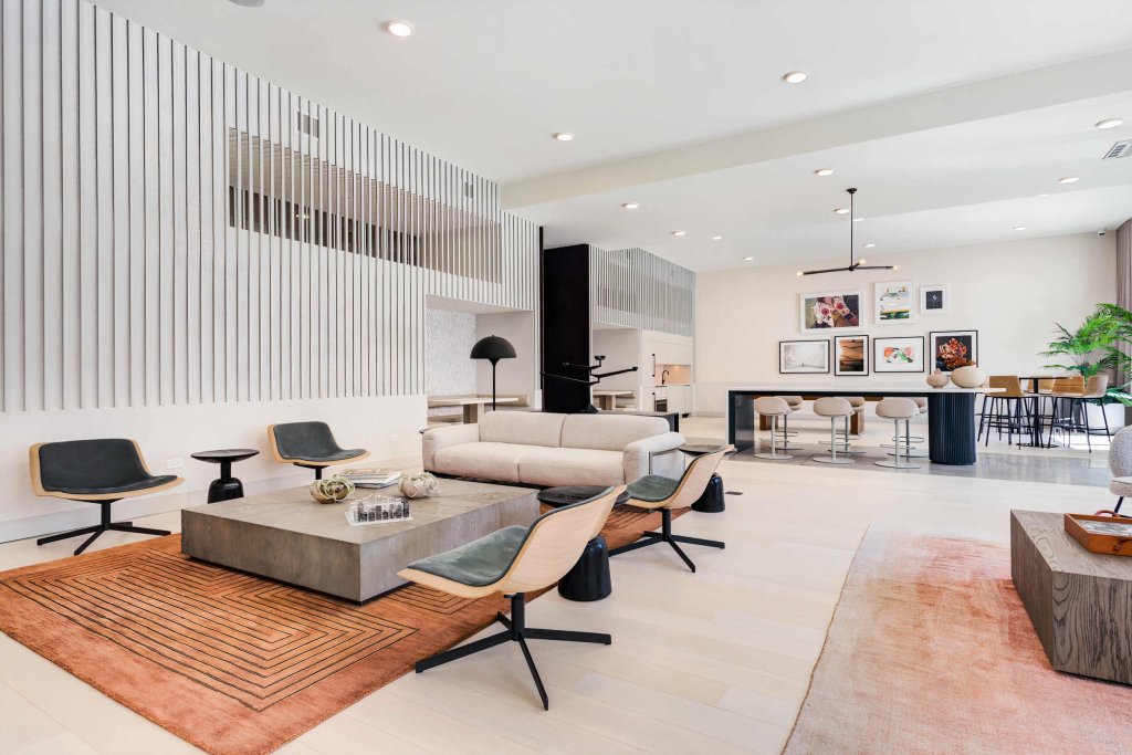 interior of of the domain citygate apartments in naperville